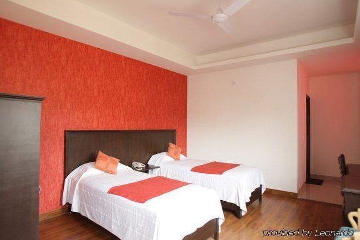 Hotel Clark Heights New Delhi Cameră foto