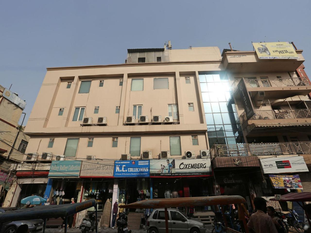 Hotel Clark Heights New Delhi Exterior foto