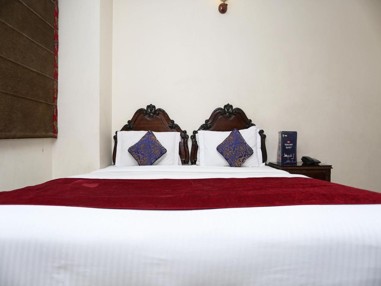 Hotel Clark Heights New Delhi Exterior foto